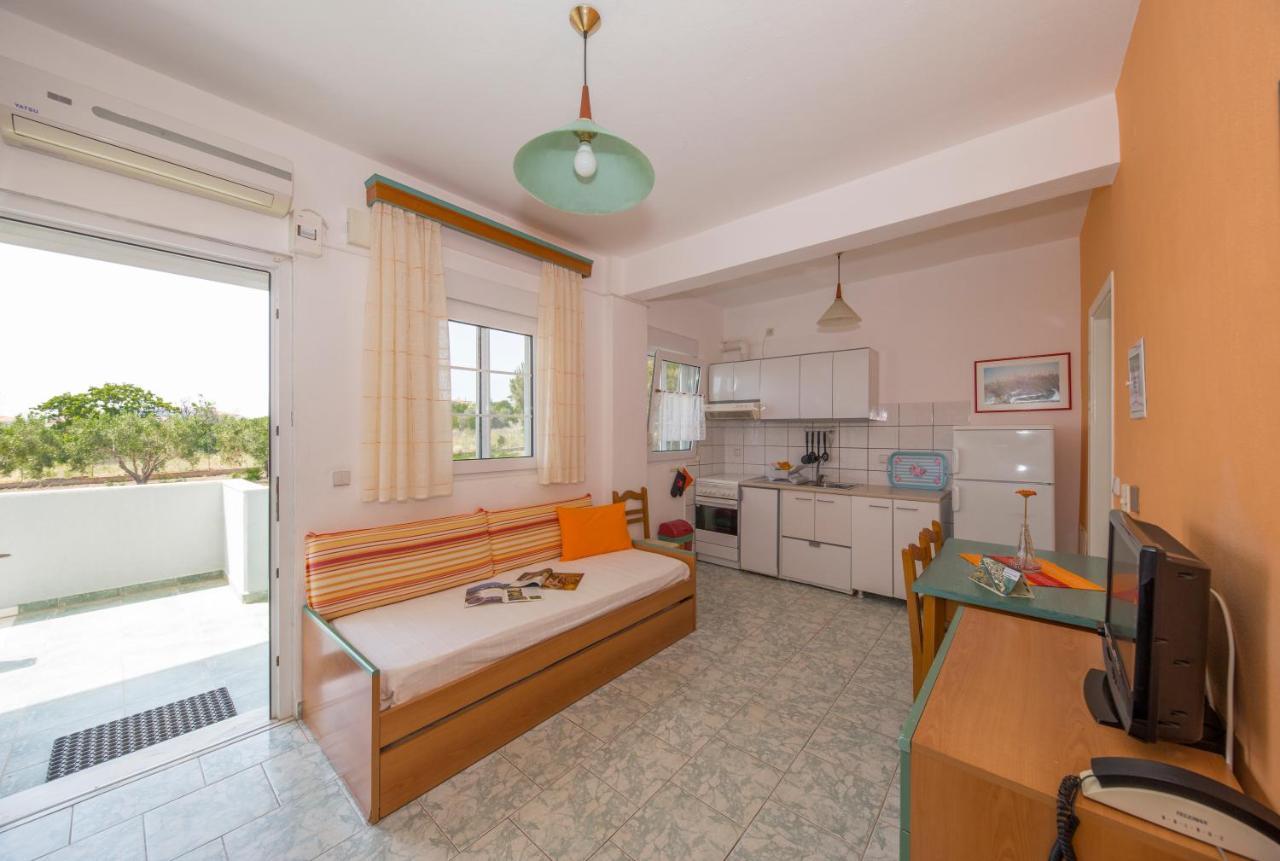 Seaview Aparthotel ネア・ポティダイア エクステリア 写真